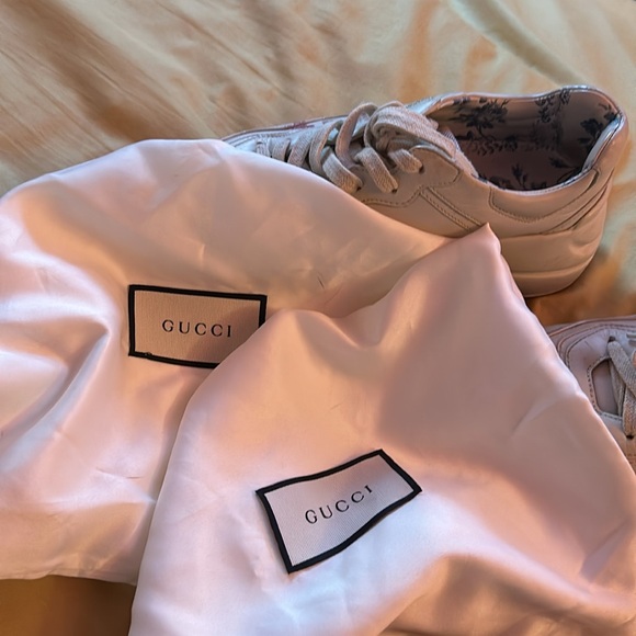 Gucci - Picture 4 of 4